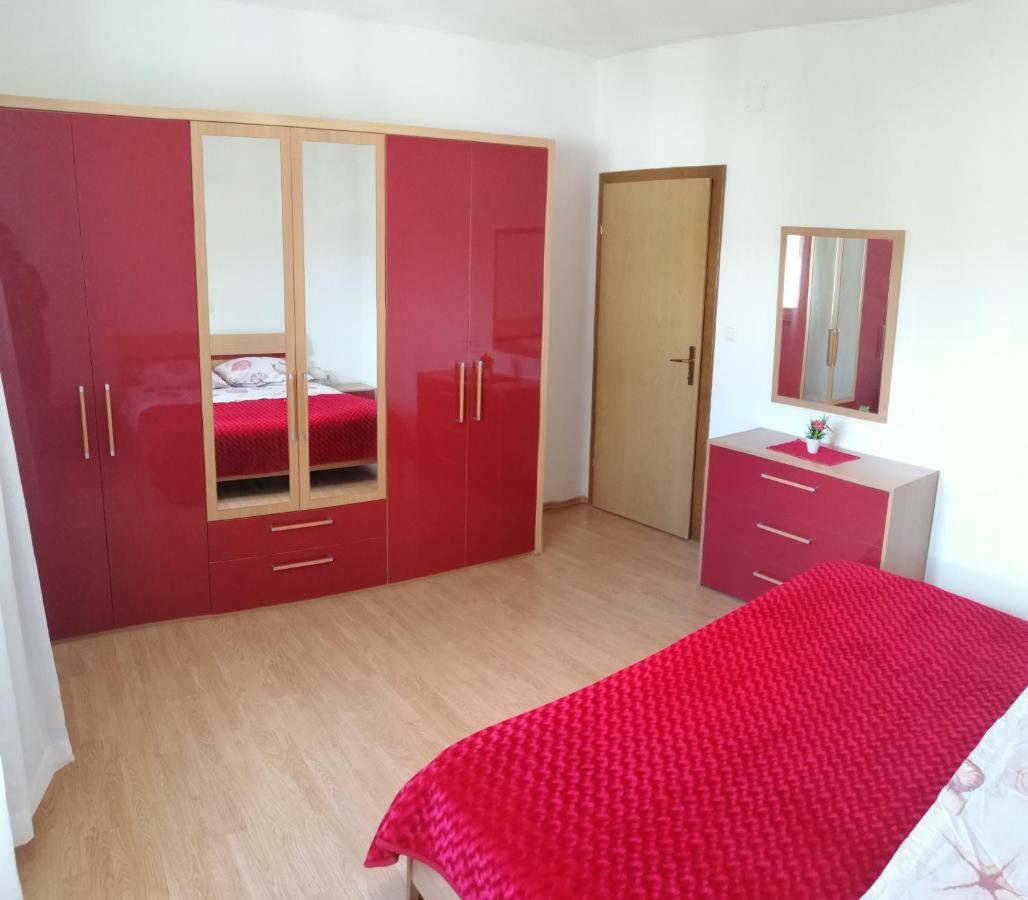 Apartman Rosanda Поседар'є Екстер'єр фото